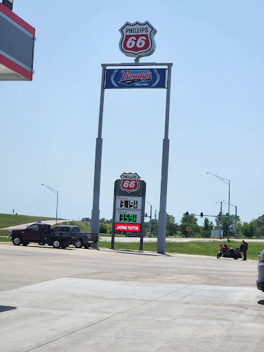 Lamar Travel Plaza